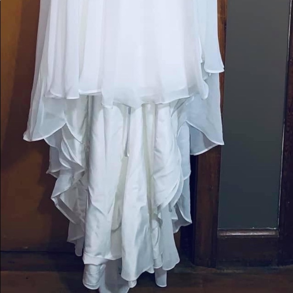 Wedding dress and veil set - Picture 2 of 6